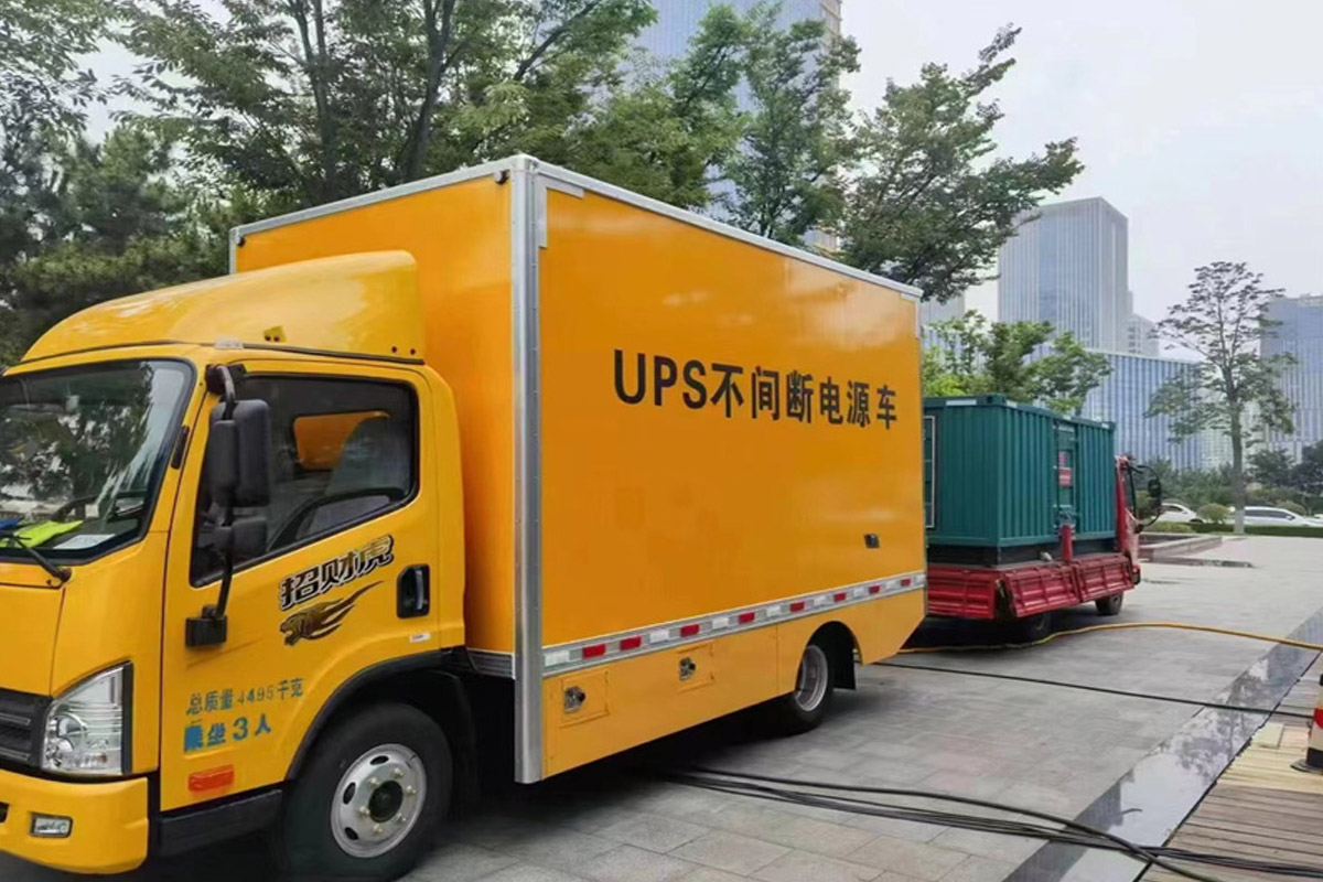 平鲁发电机租赁施工现场